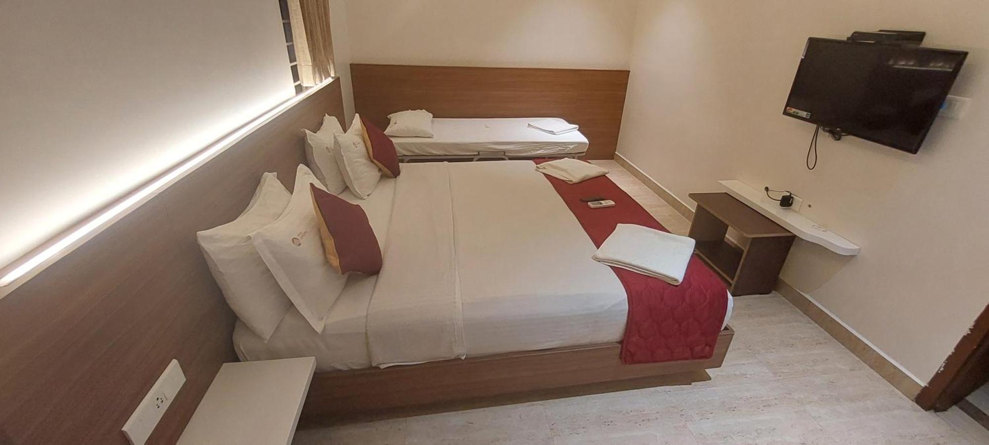 Hotel Amoha Palni Exterior photo